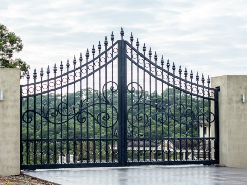 gate